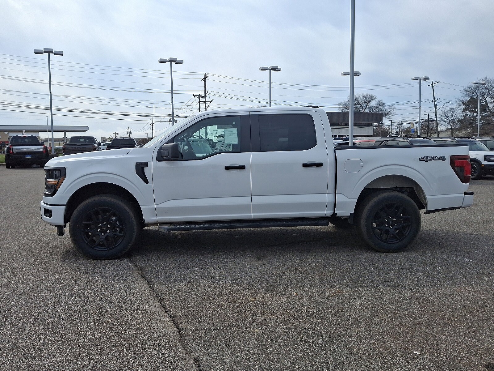 2025 Ford F-150 STX photo 4