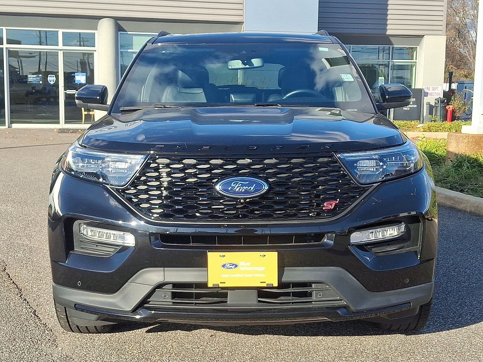 2024 Ford Explorer ST photo 3