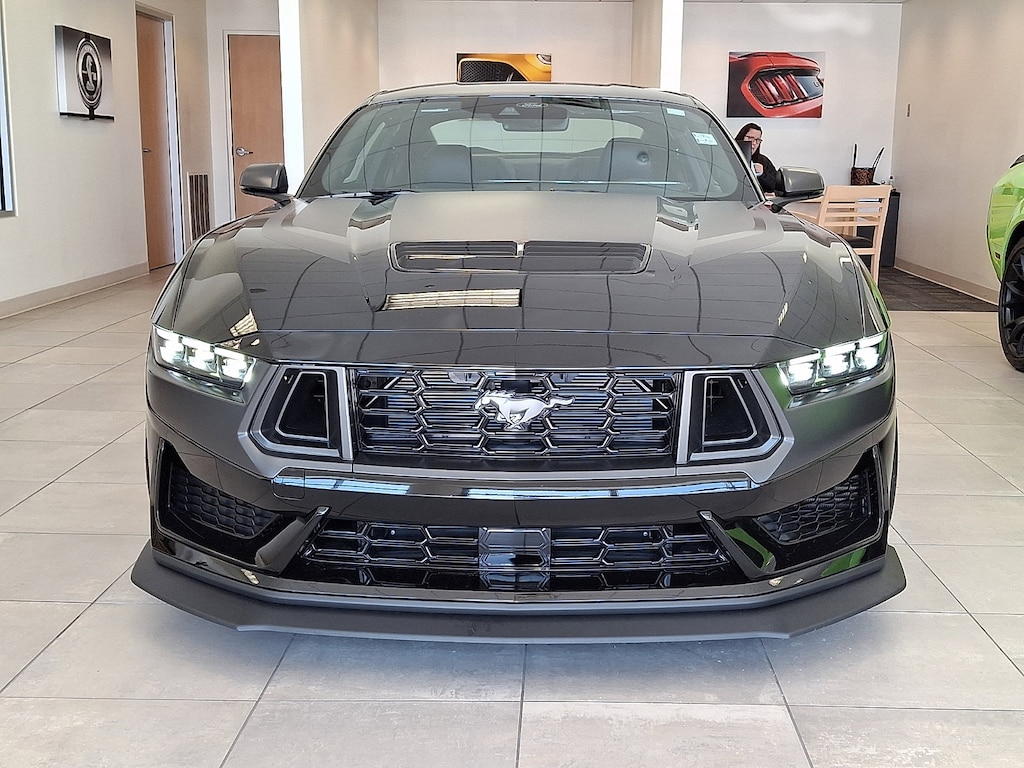 2024 Ford Mustang Dark Horse Premium photo 2