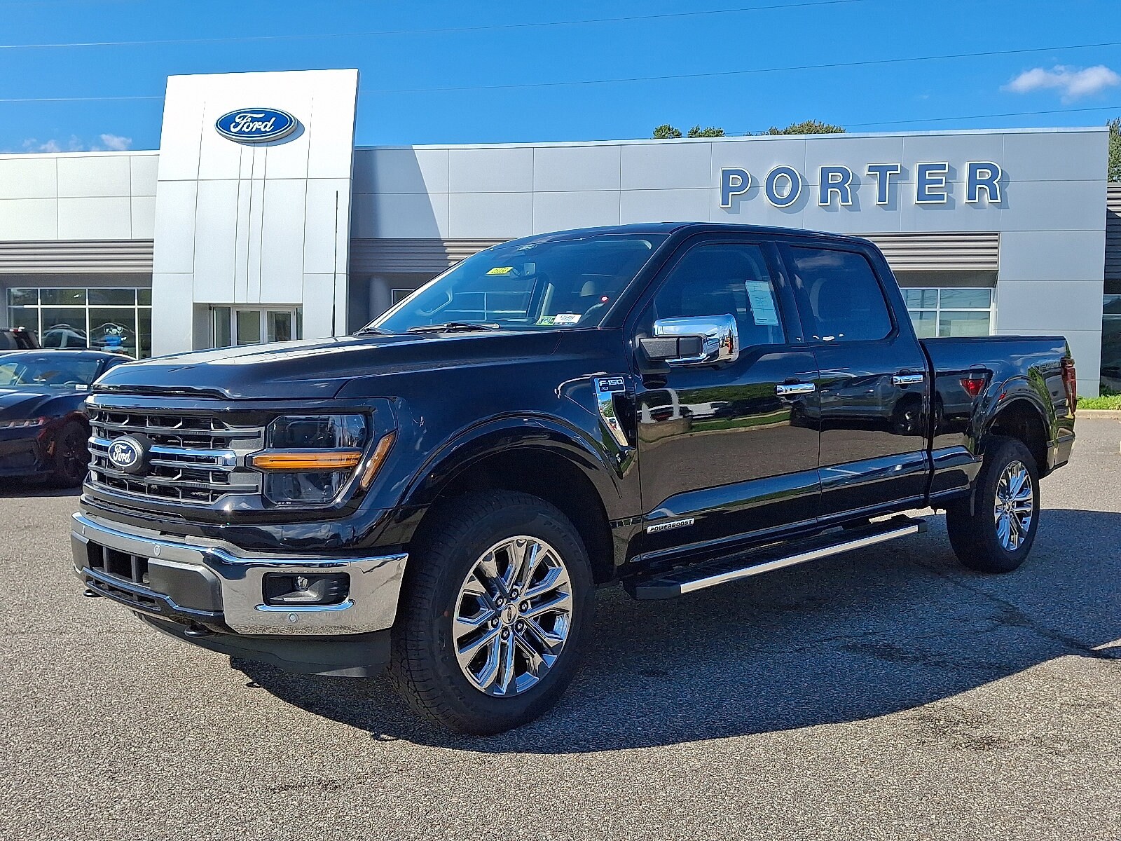 2025 Ford F-150 XLT photo 3