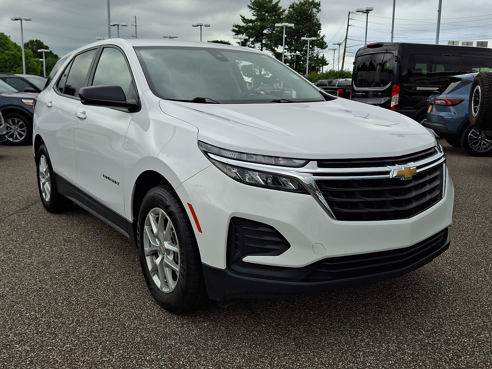 Used 2023 Chevrolet Equinox LS with VIN 3GNAXHEG8PL196004 for sale in Newark, DE