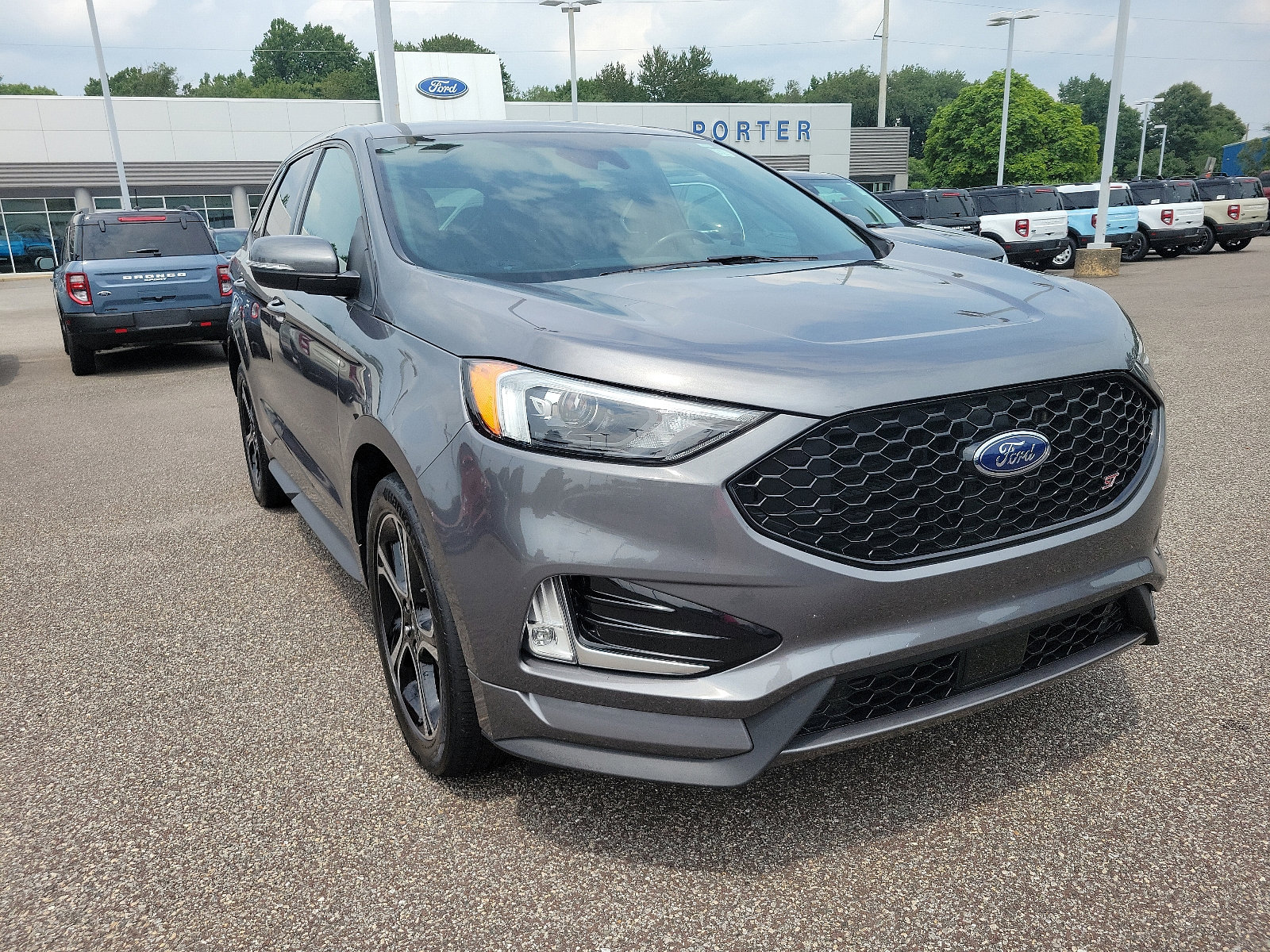 Used 2021 Ford Edge ST with VIN 2FMPK4AP2MBA43315 for sale in Newark, DE