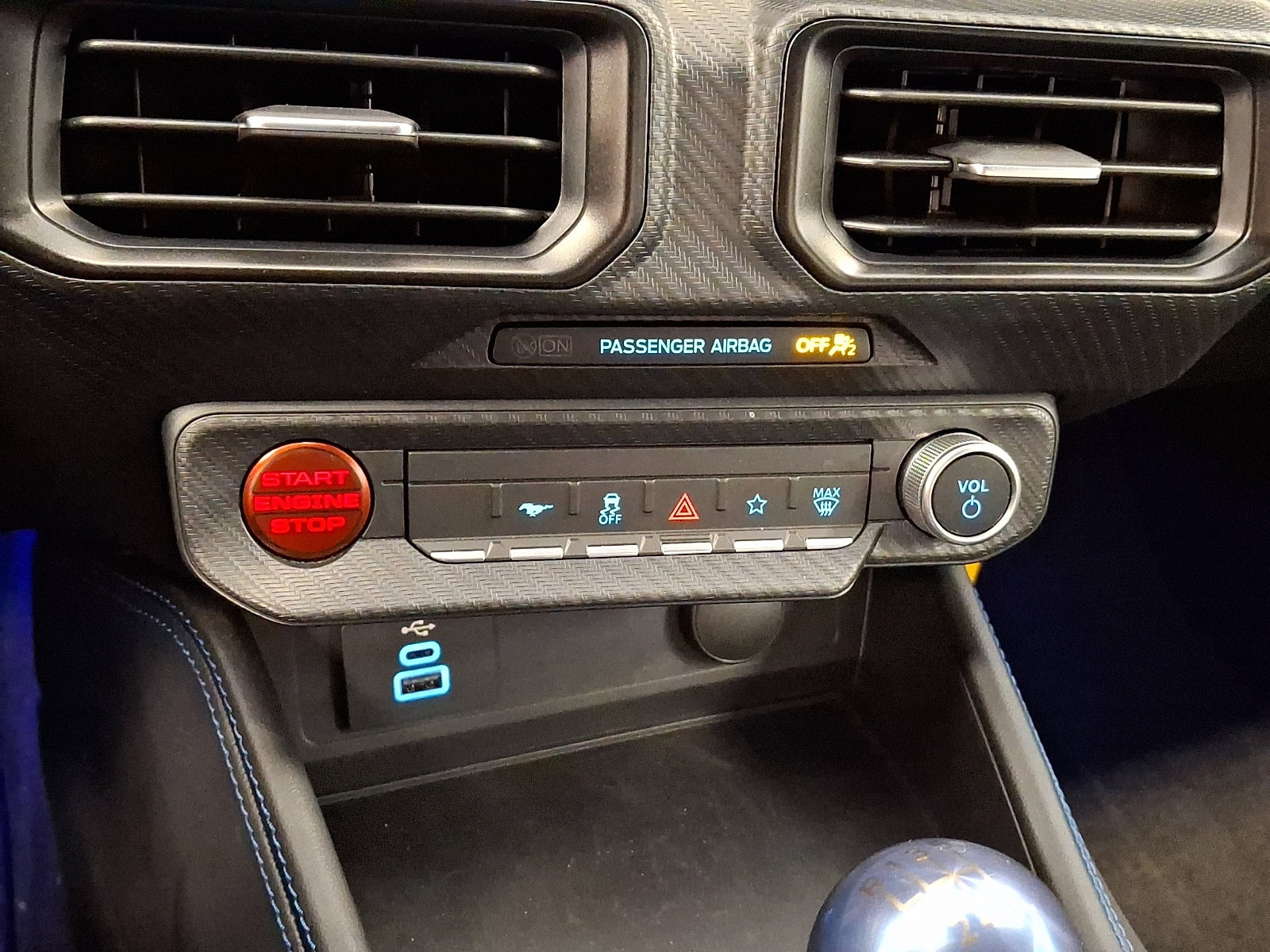 2025 Ford Mustang Dark Horse - Photo 11