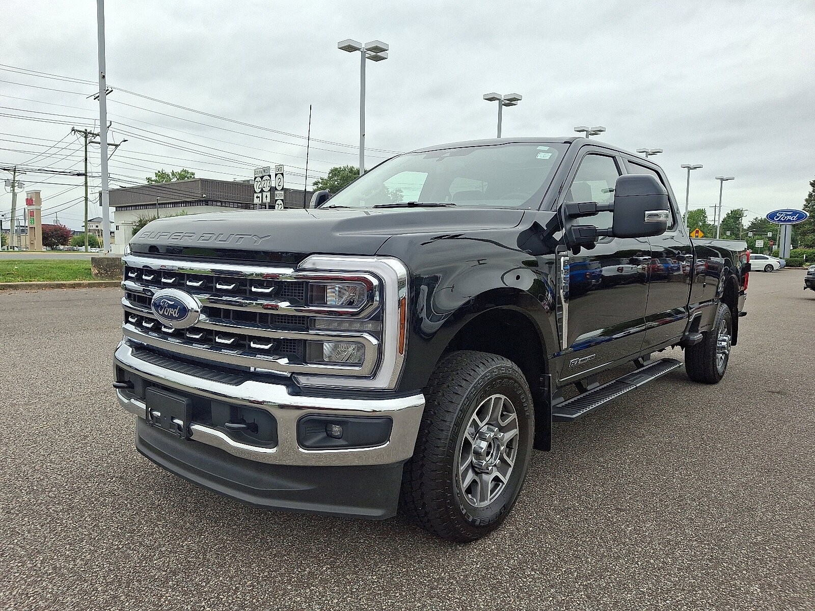 2025 Ford F-350 Lariat photo 4