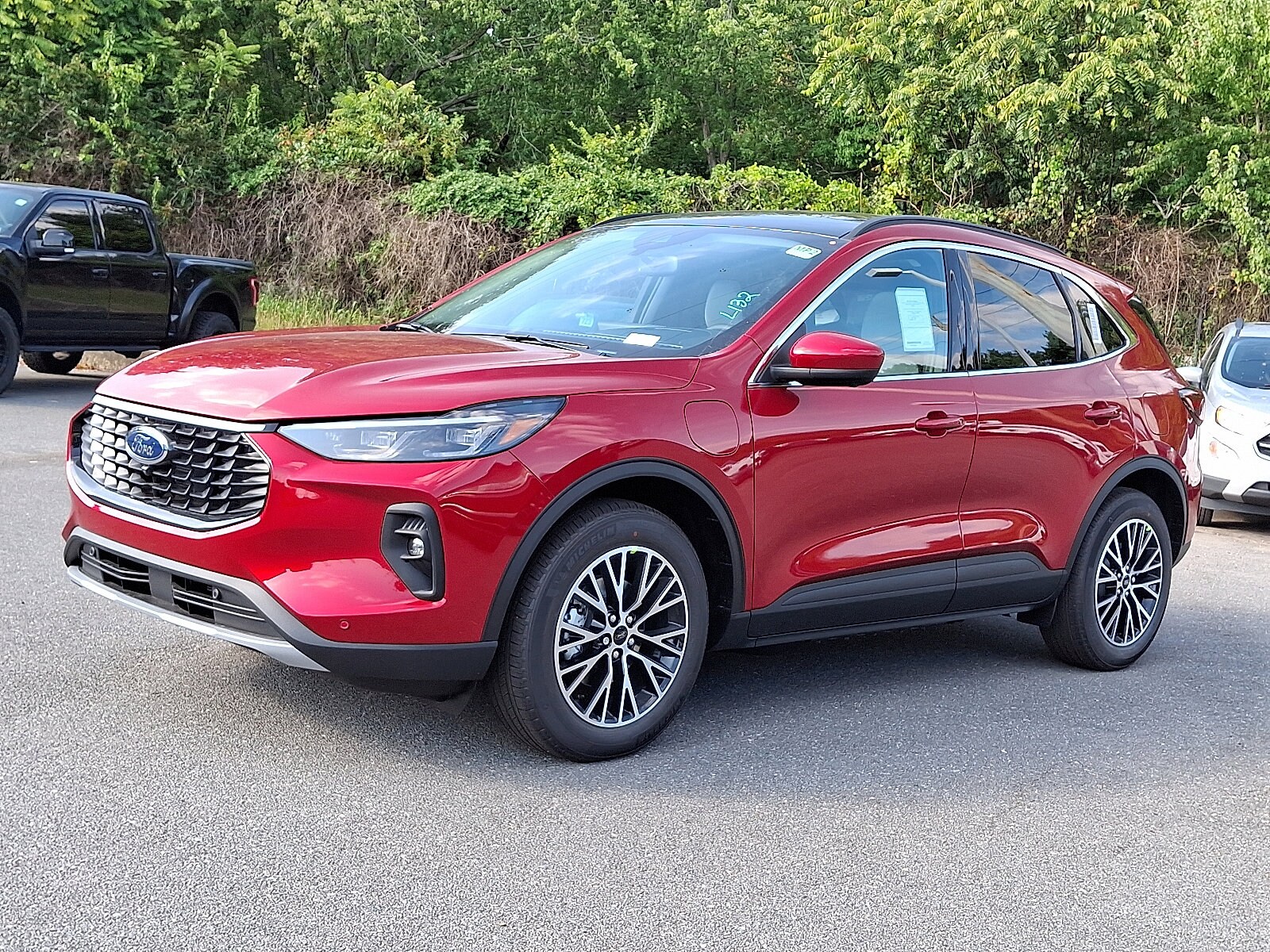 2026 Ford Escape Plug-In Hybrid photo 3