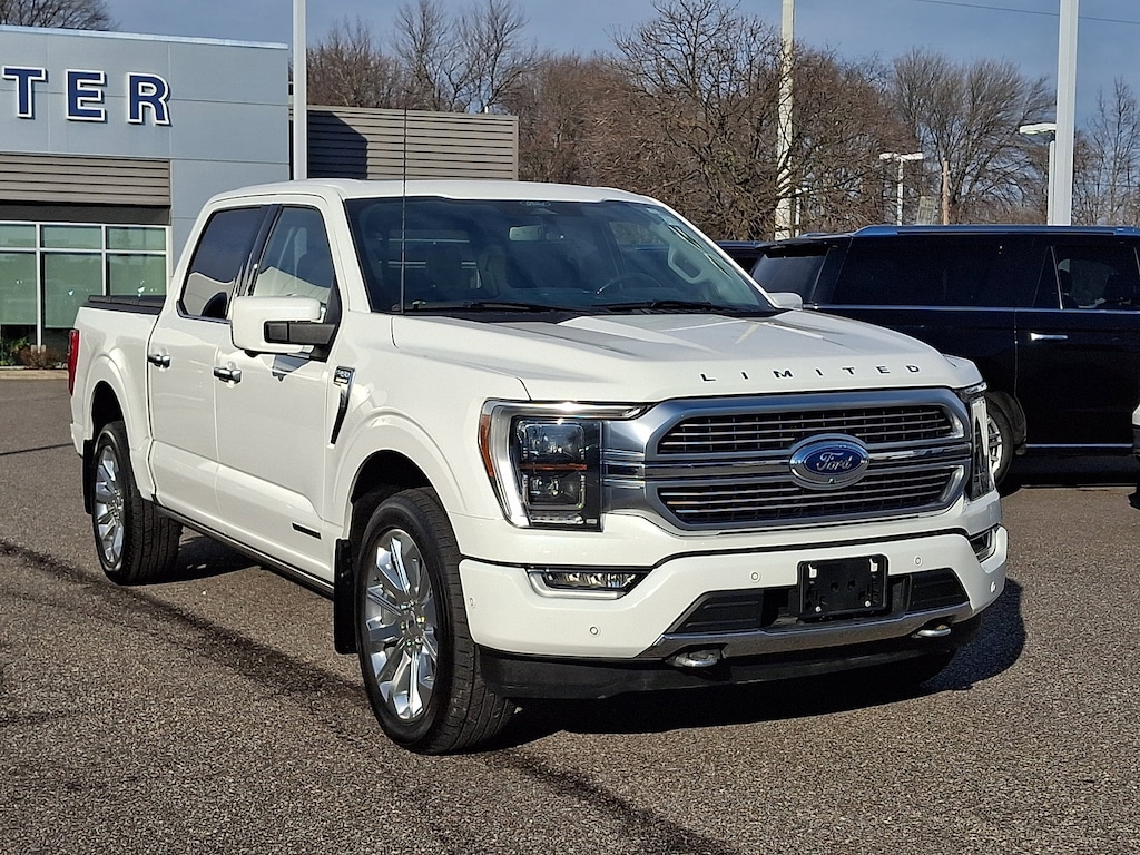 2022 Ford F-150 Limited photo 2