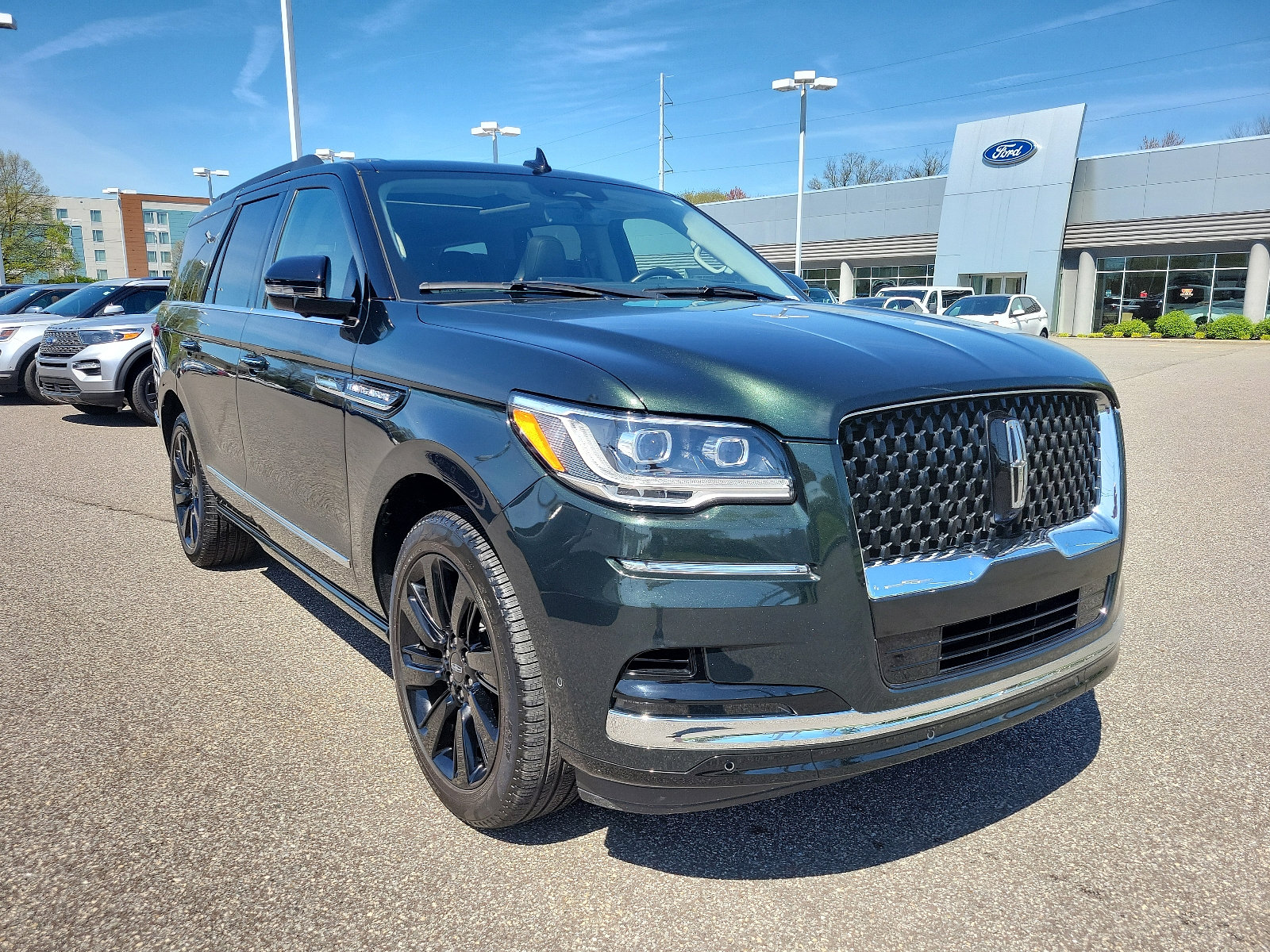 Used 2022 Lincoln Navigator Black Label with VIN 5LMJJ2TT9NEL00125 for sale in Newark, DE