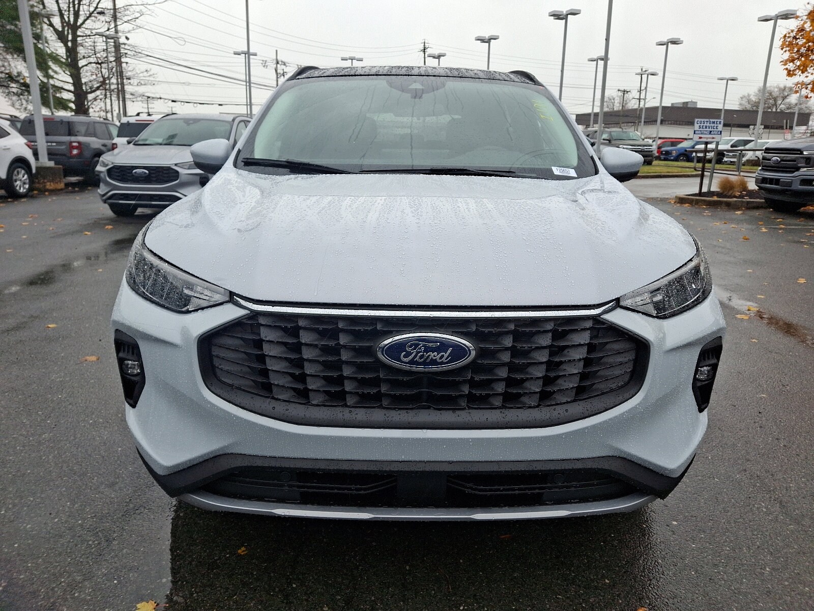 2025 Ford Escape Titanium photo 2