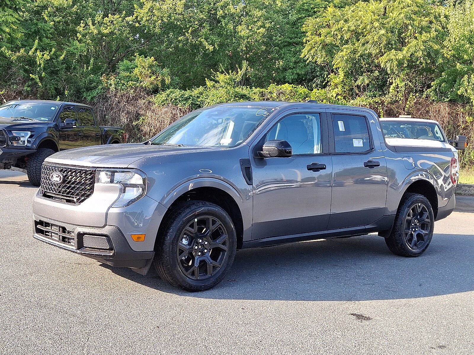 2025 Ford Maverick XLT photo 3
