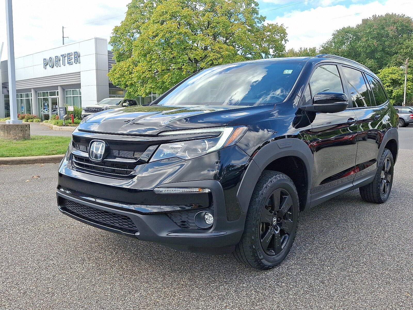 2022 Honda Pilot TrailSport photo 3
