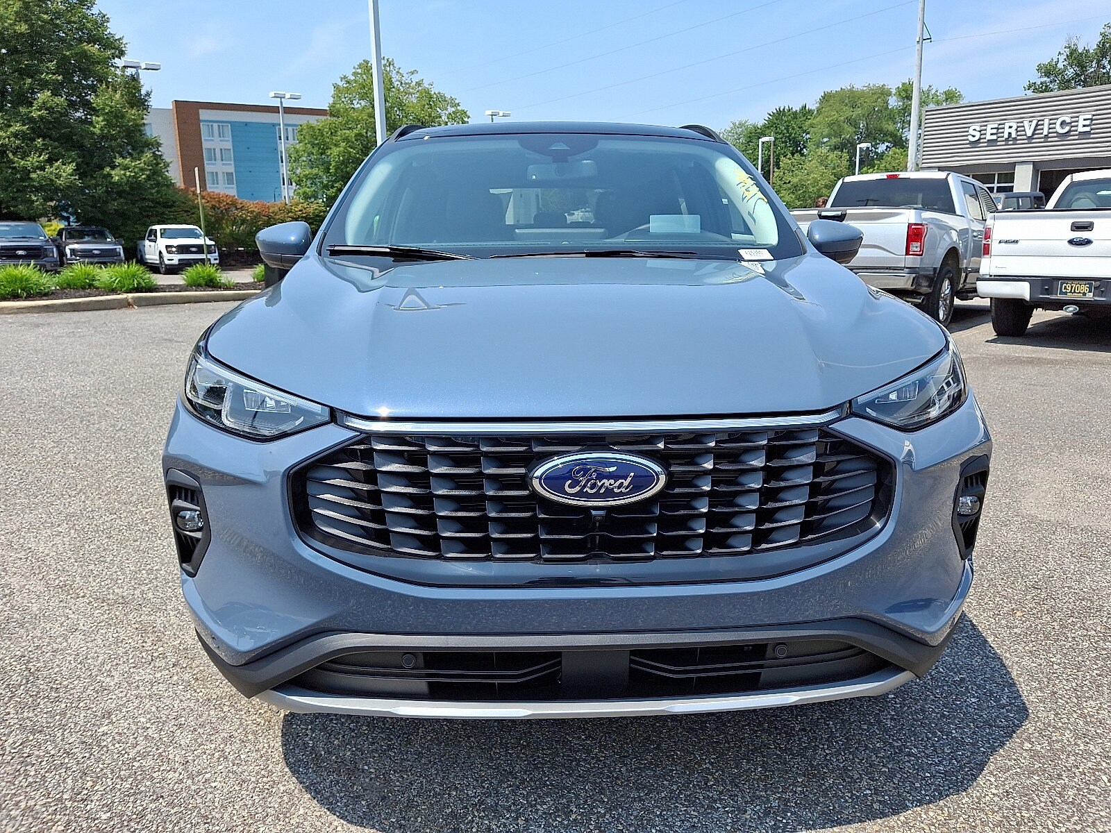 2025 Ford Escape Plug-In Hybrid photo 2