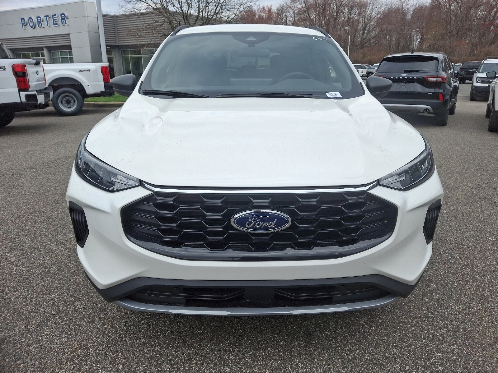 2025 Ford Escape ST-Line photo 2