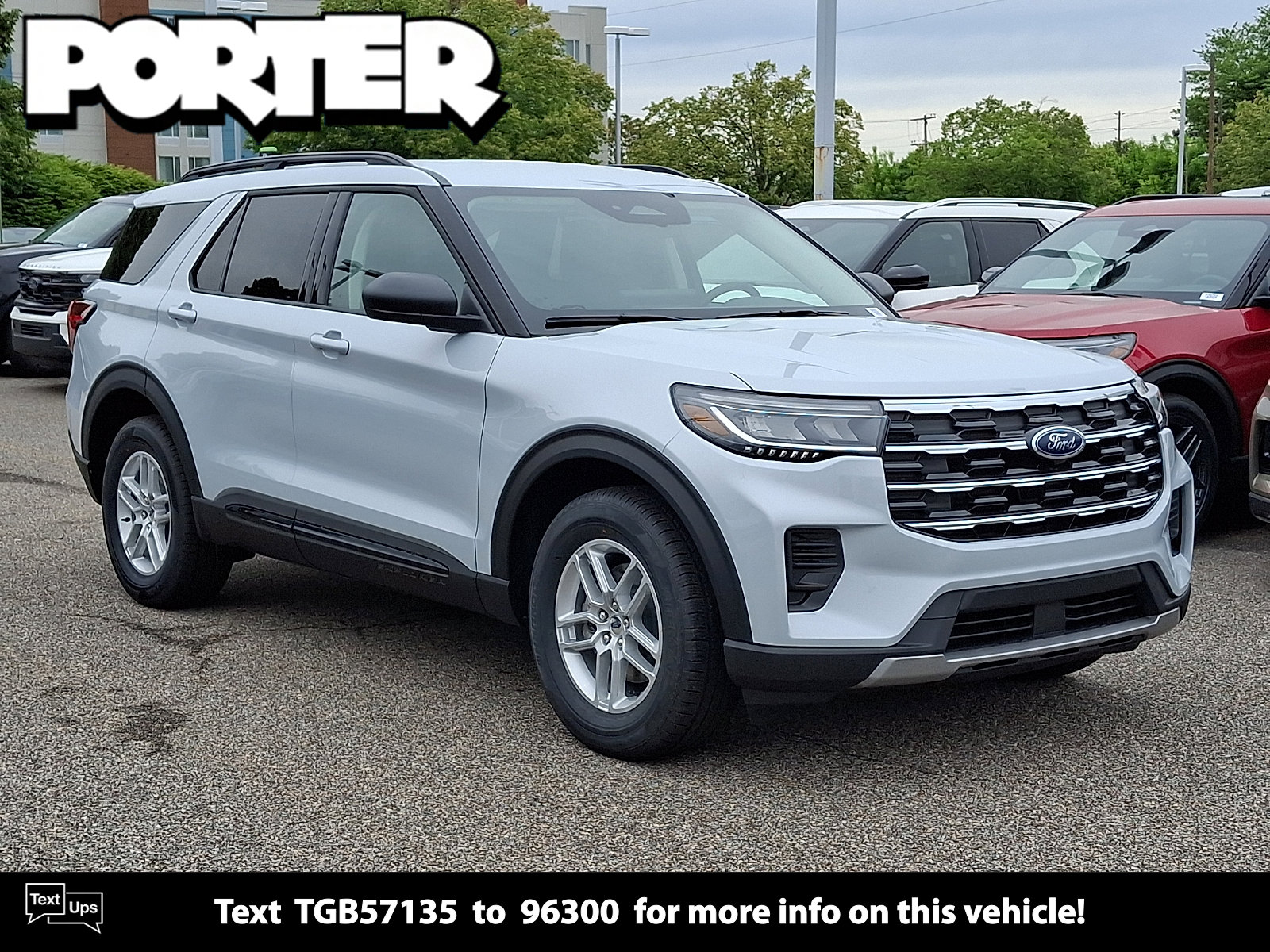 2026 Ford Explorer Active 4WD's photo