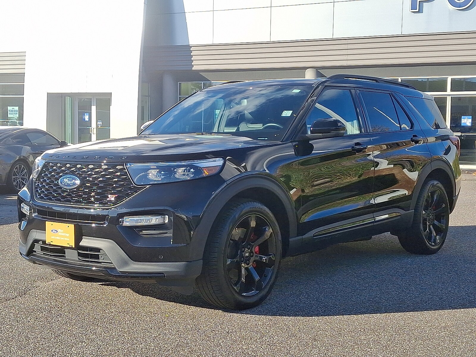 2024 Ford Explorer ST photo 4