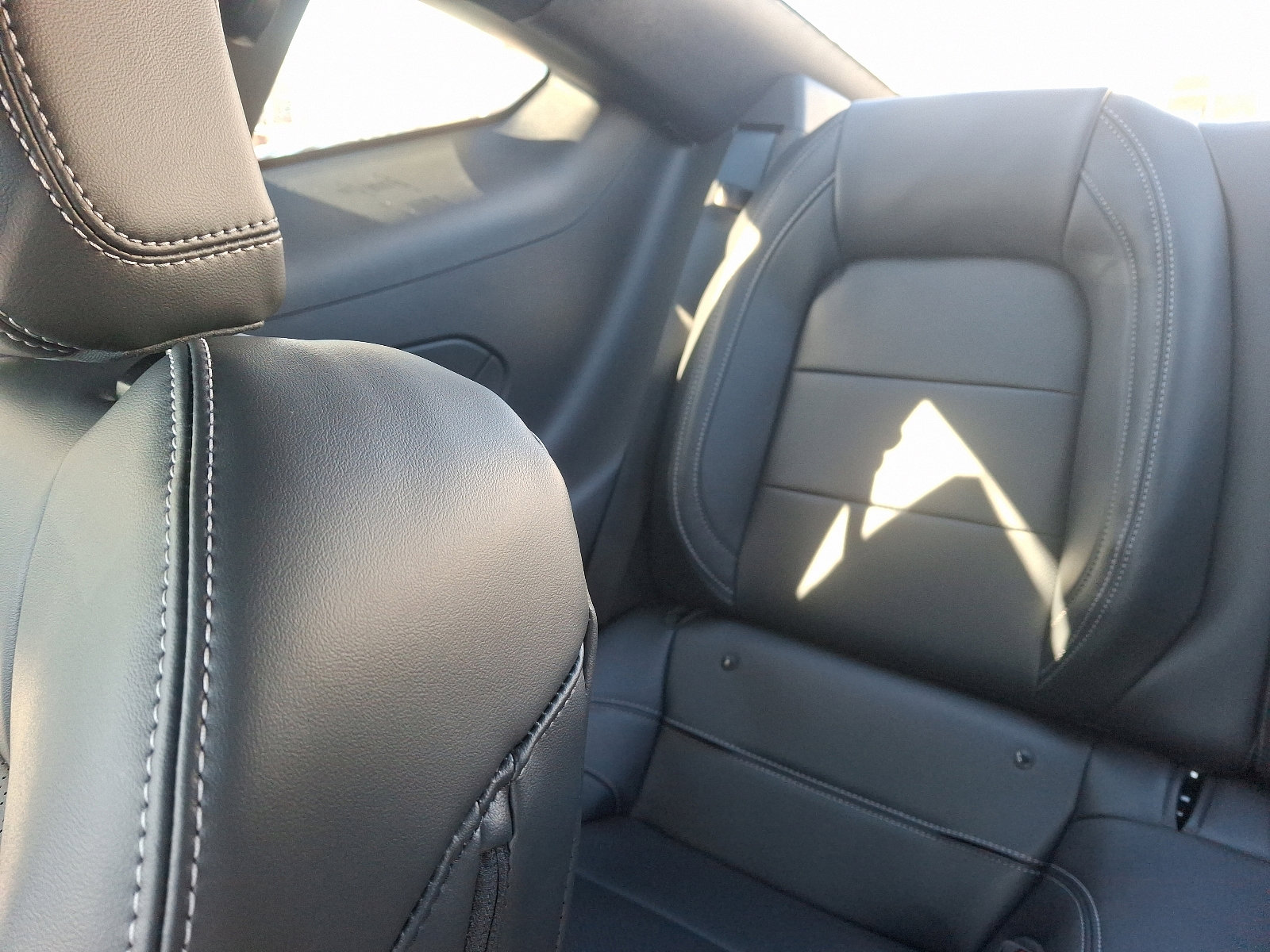 2025 Ford Mustang EcoBoost Premium Fastback - Photo 12