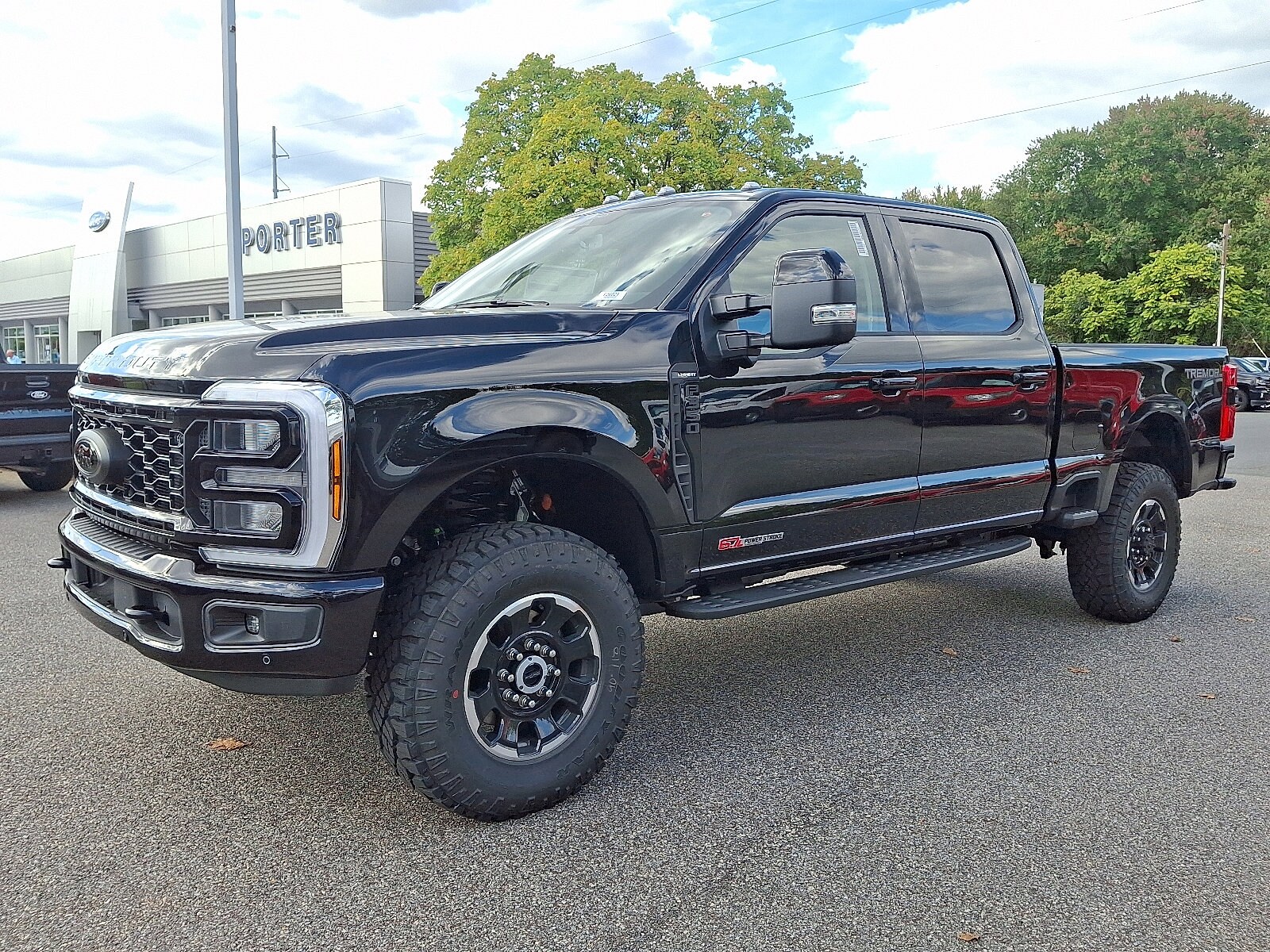 2026 Ford F-350 Lariat photo 2