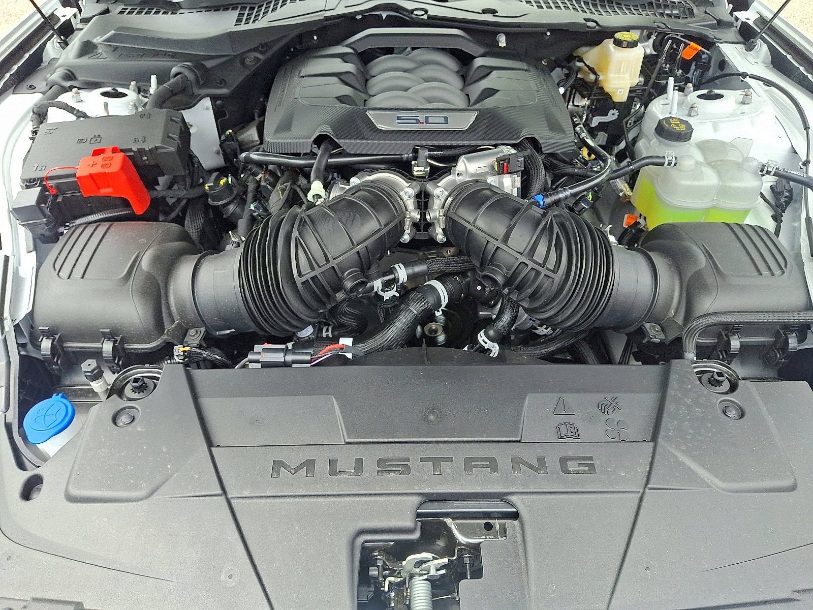 2025 Ford Mustang GT Premium Fastback - Photo 19