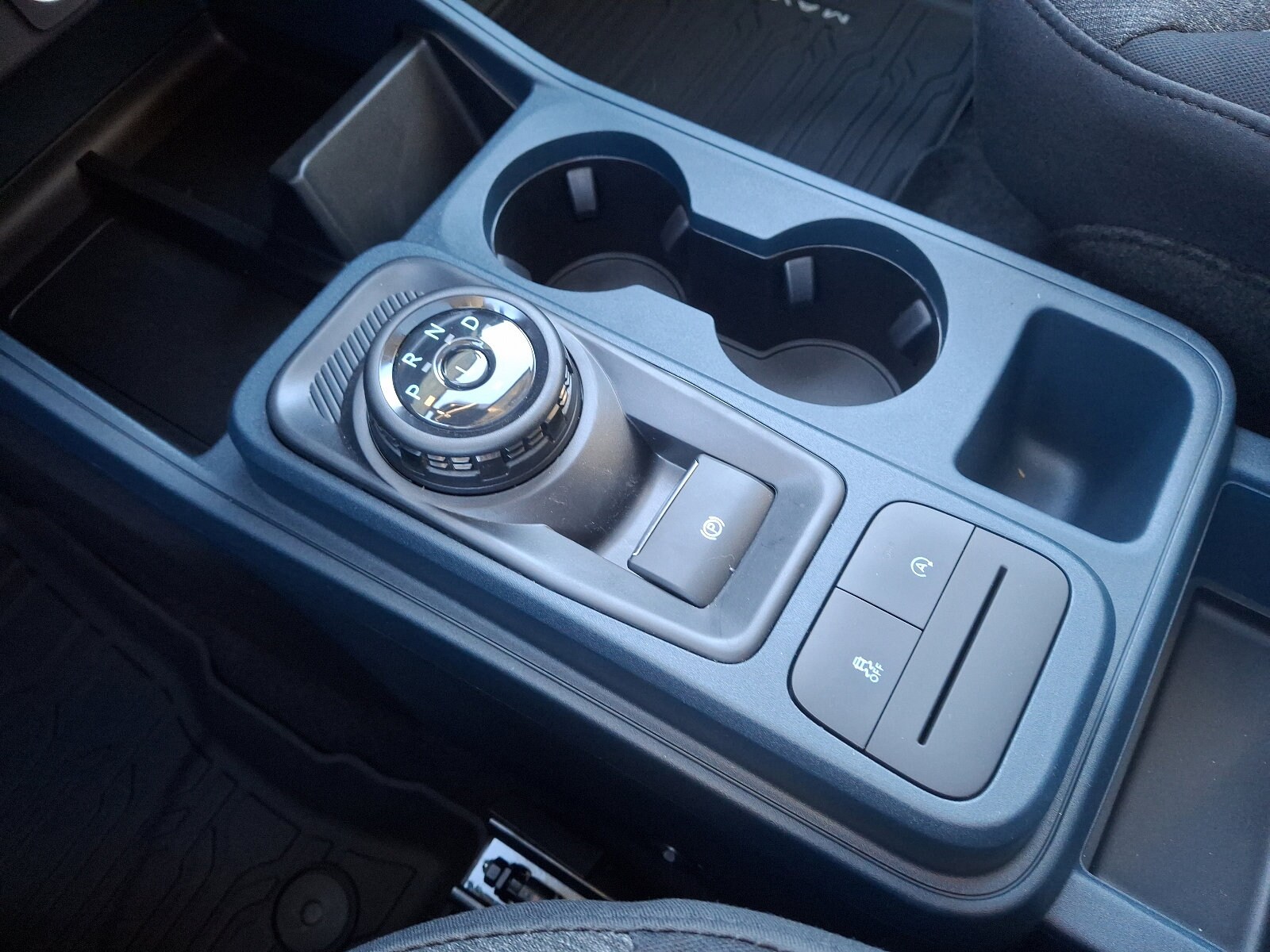 2025 Ford Maverick XLT - Photo 17