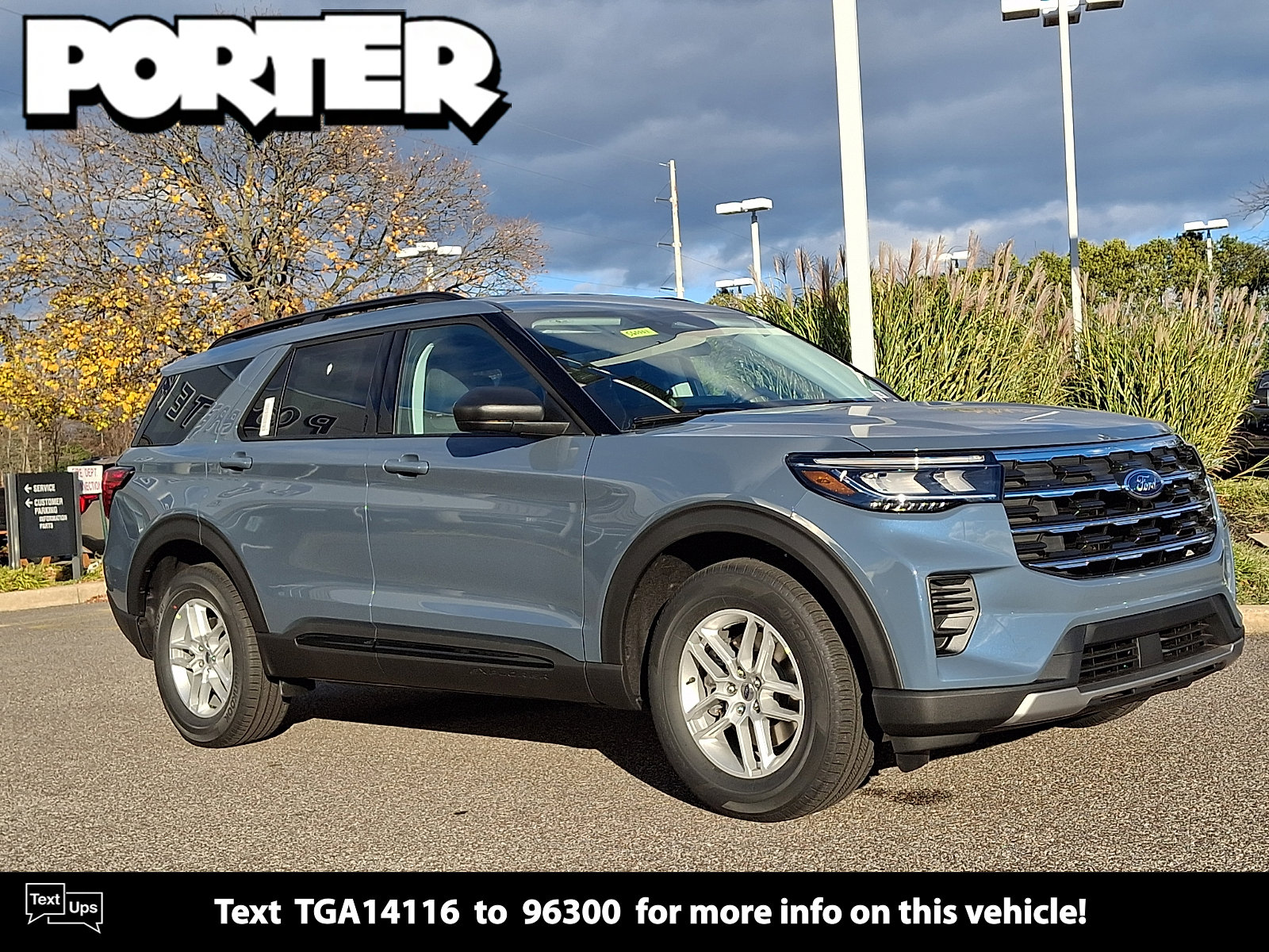 2026 Ford Explorer Active's photo