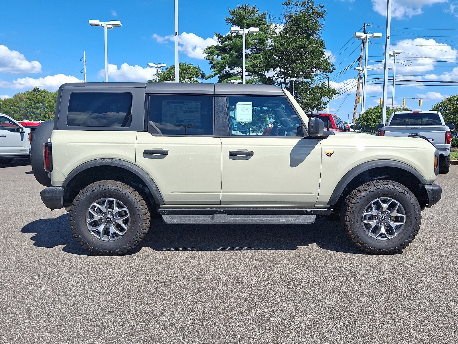 2025 Ford Bronco 4-Door Badlands - Photo 8