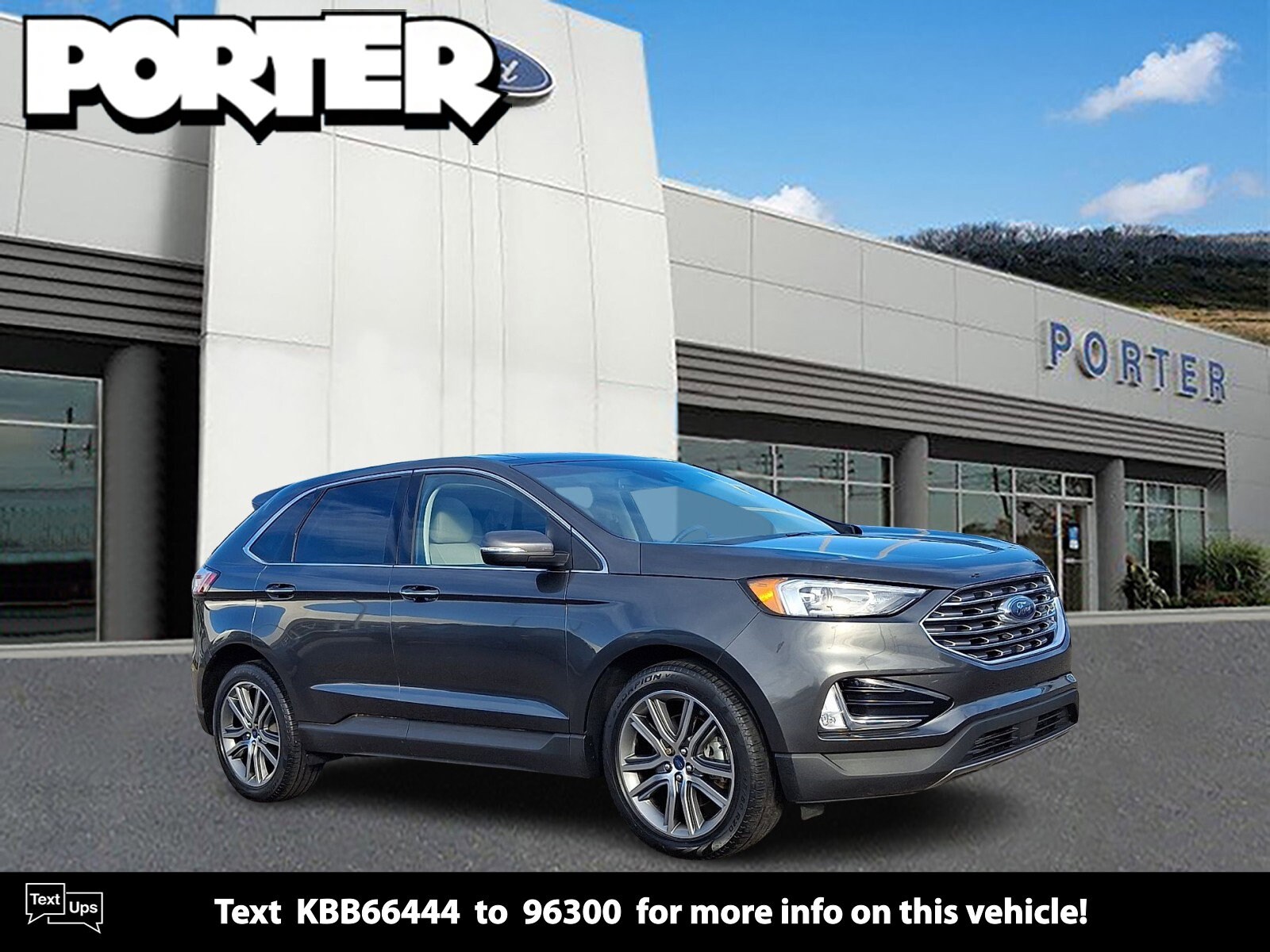 2019 Ford Edge Titanium's photo