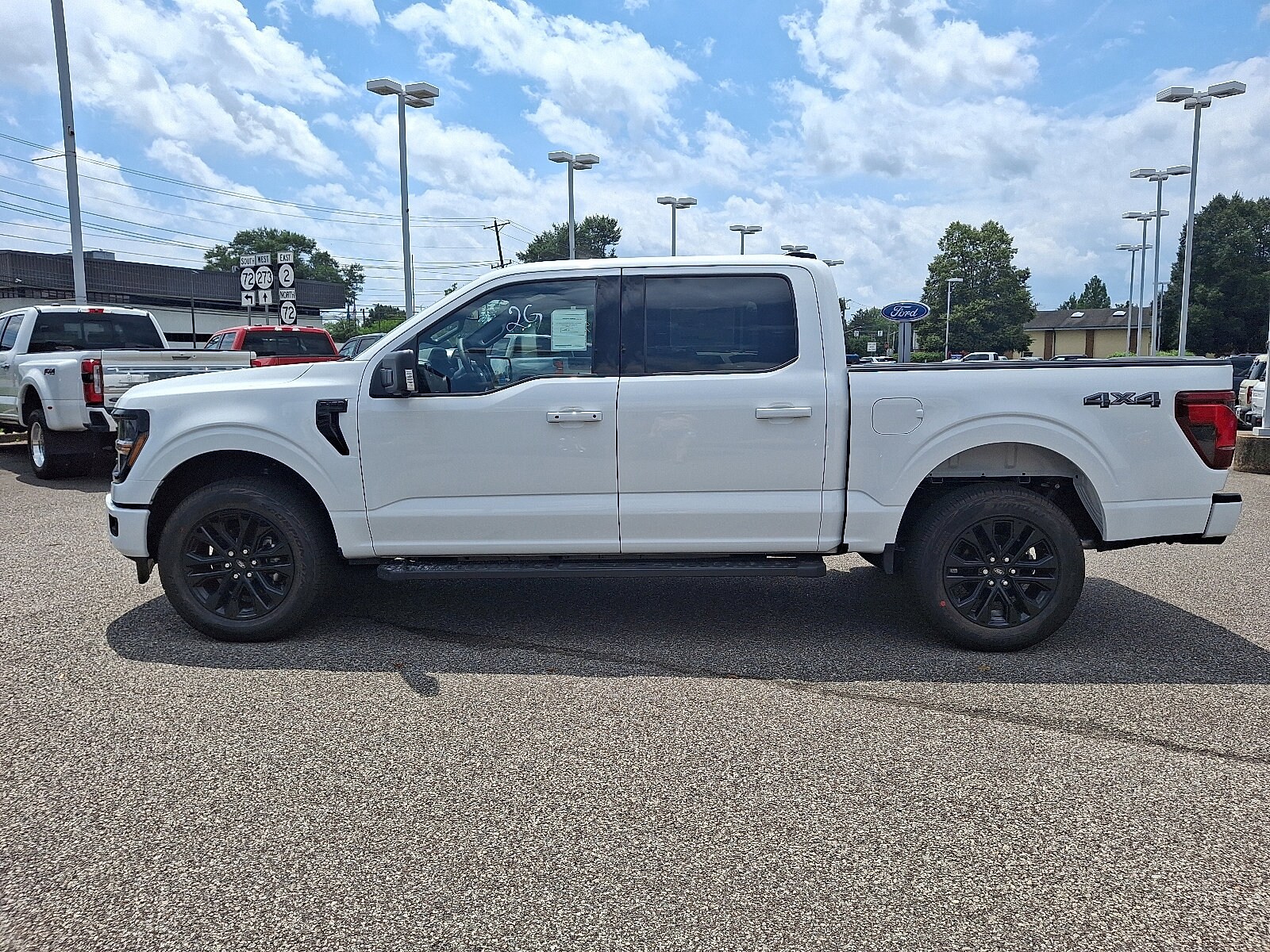 2025 Ford F-150 XLT photo 4