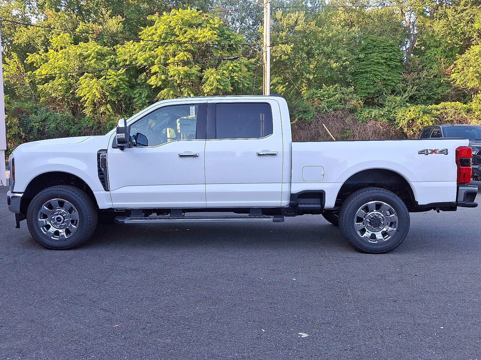 2026 Ford F-350 Lariat photo 4