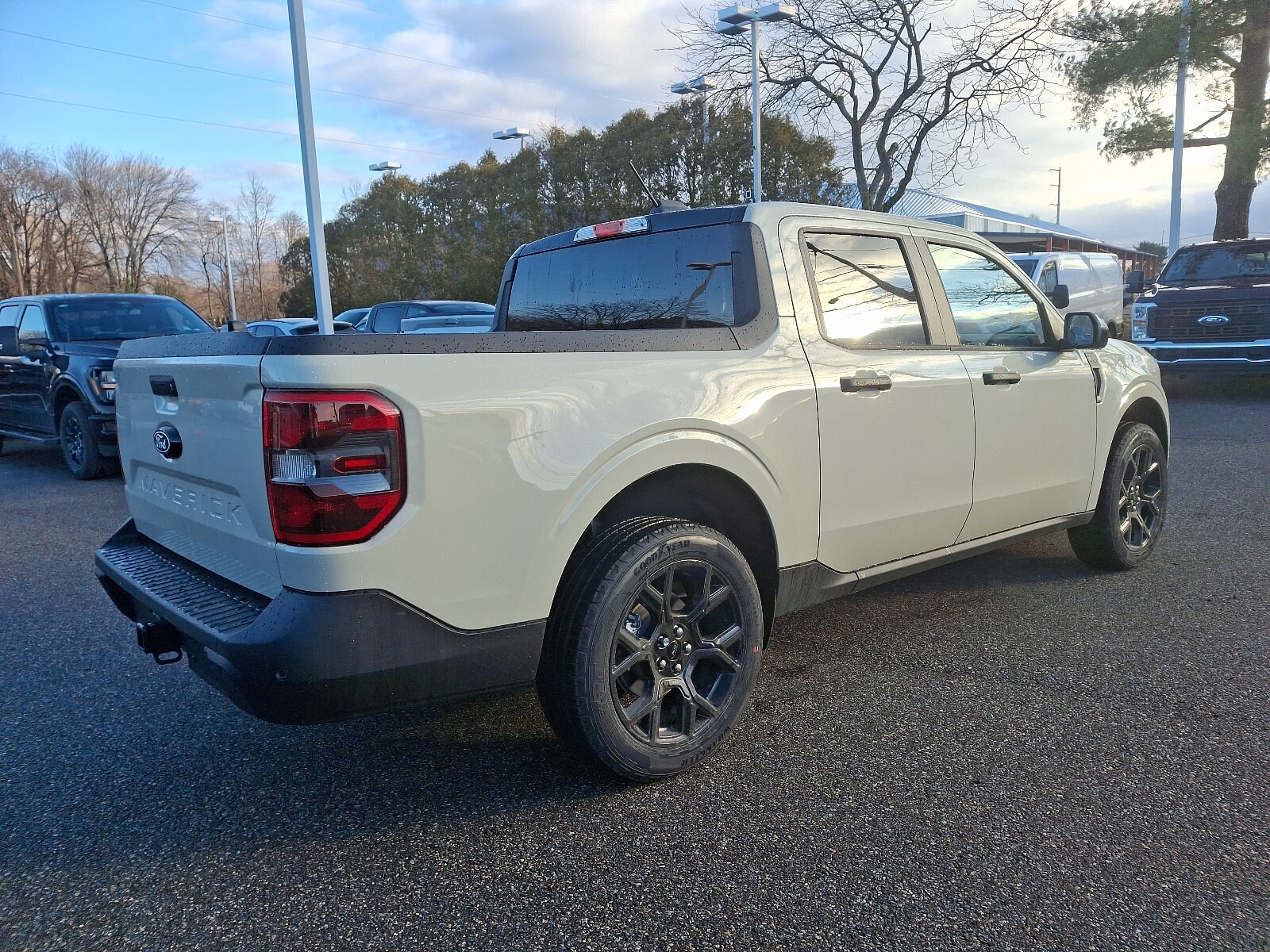 2025 Ford Maverick XLT - Photo 7