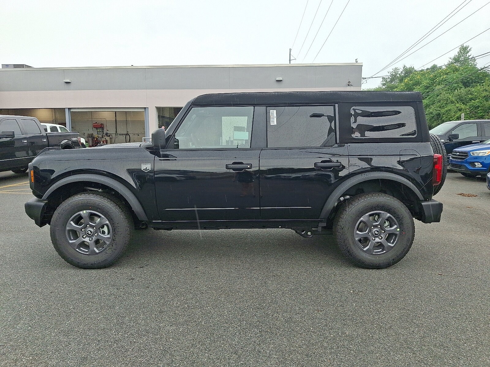 2025 Ford Bronco Big Bend photo 4