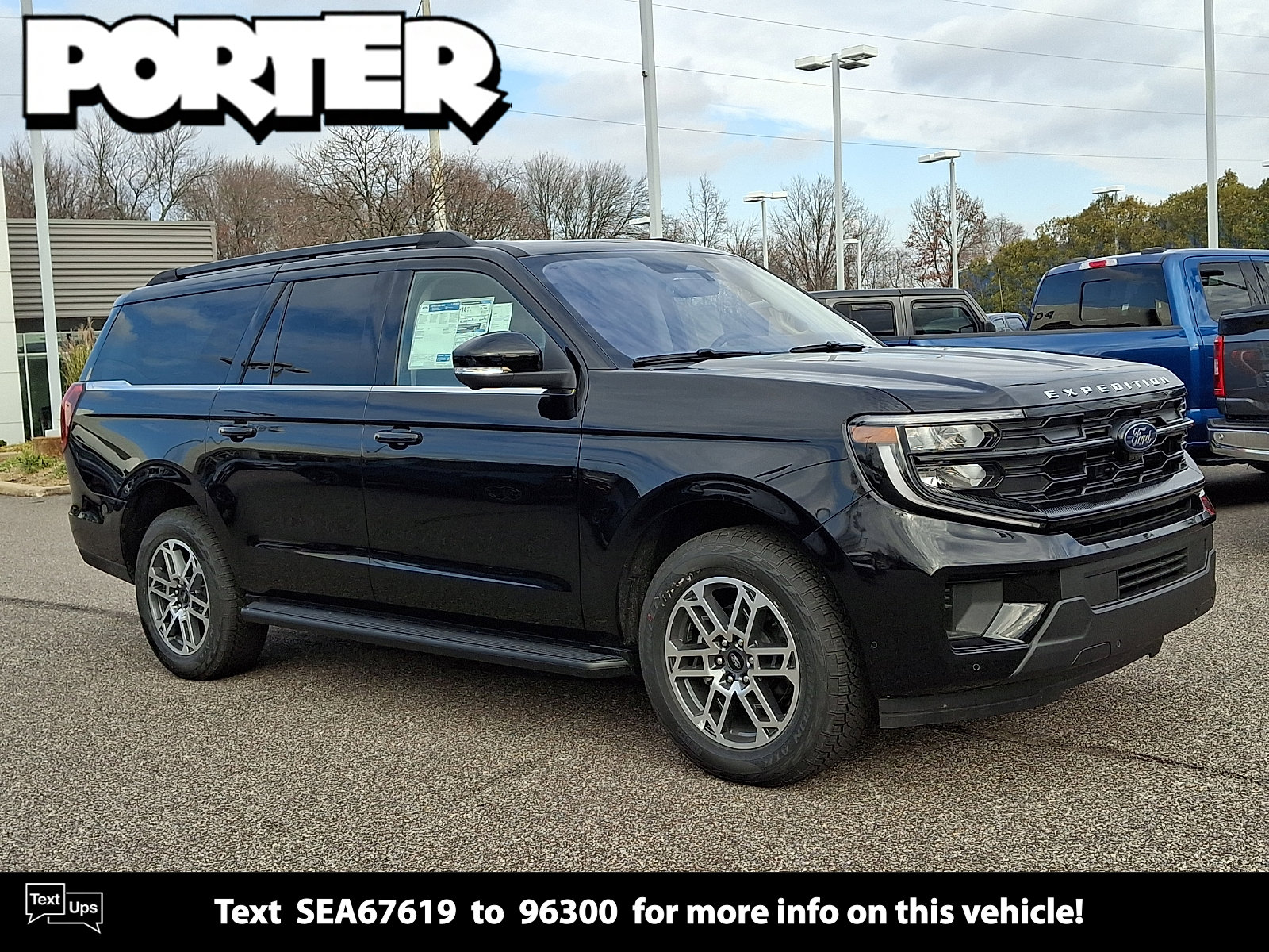 2025 Ford Expedition Active's photo