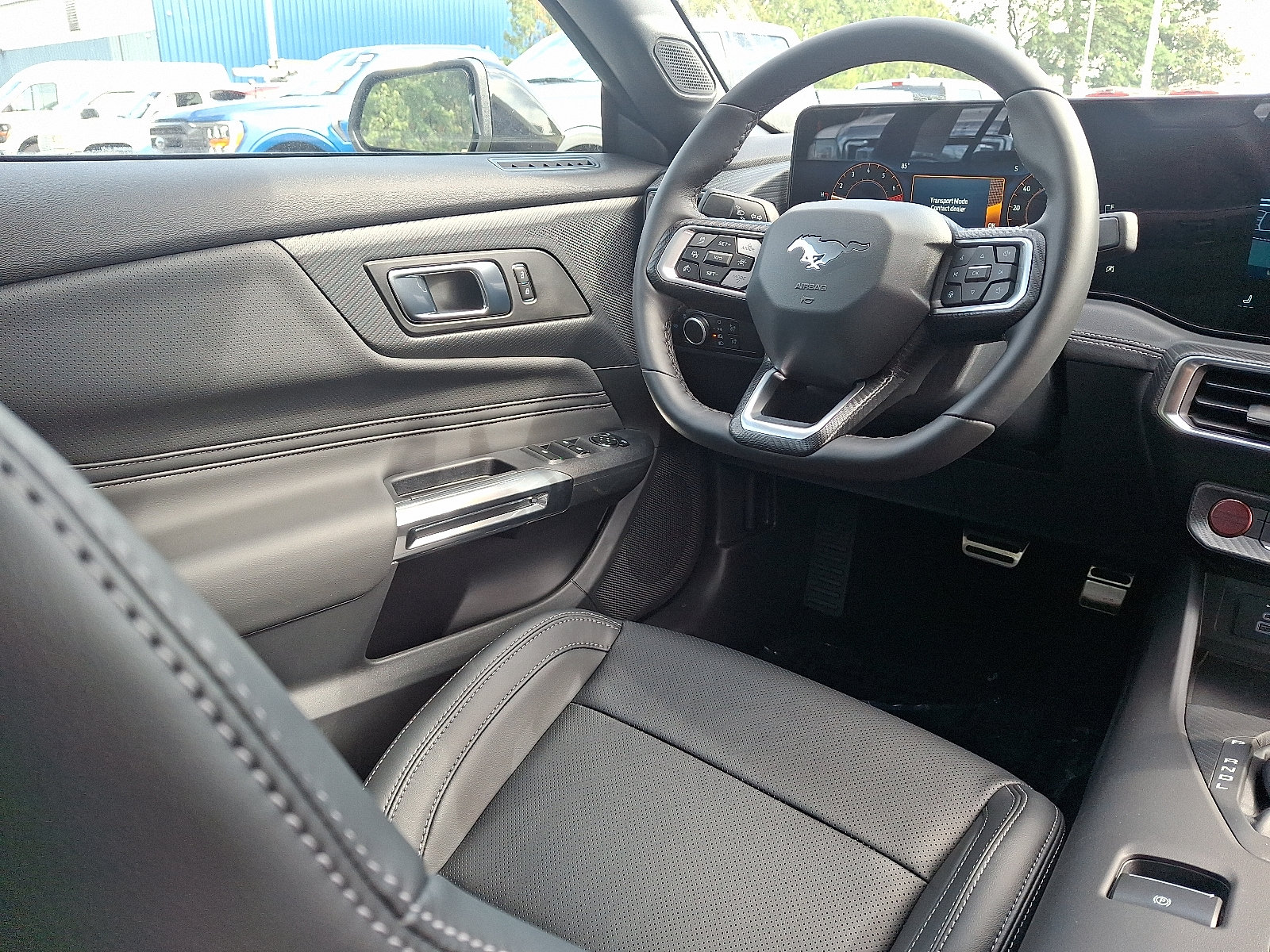 2025 Ford Mustang EcoBoost Premium Convertible - Photo 9