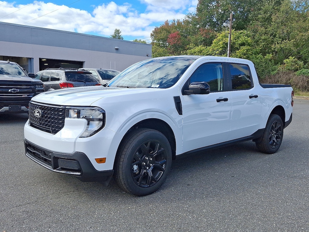 New 2025 Ford Maverick XLT Truck