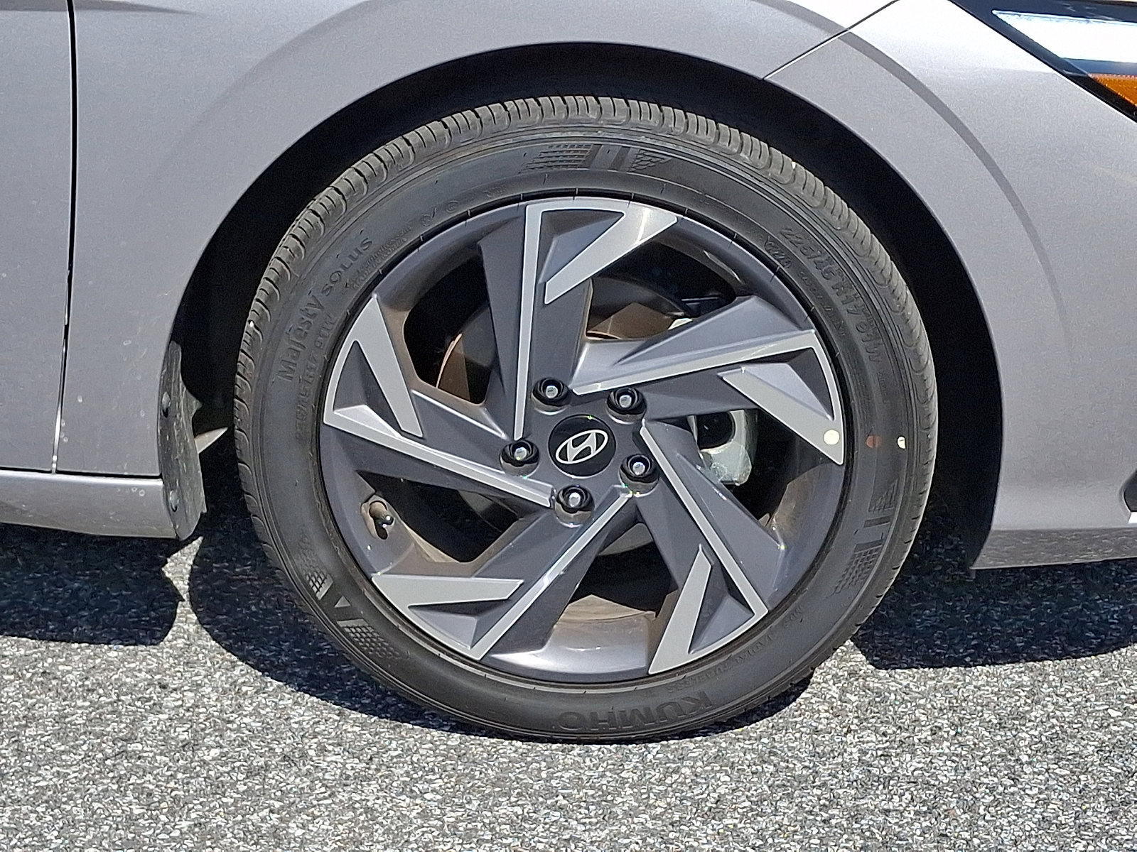 2025 Hyundai Elantra SEL - Photo 8