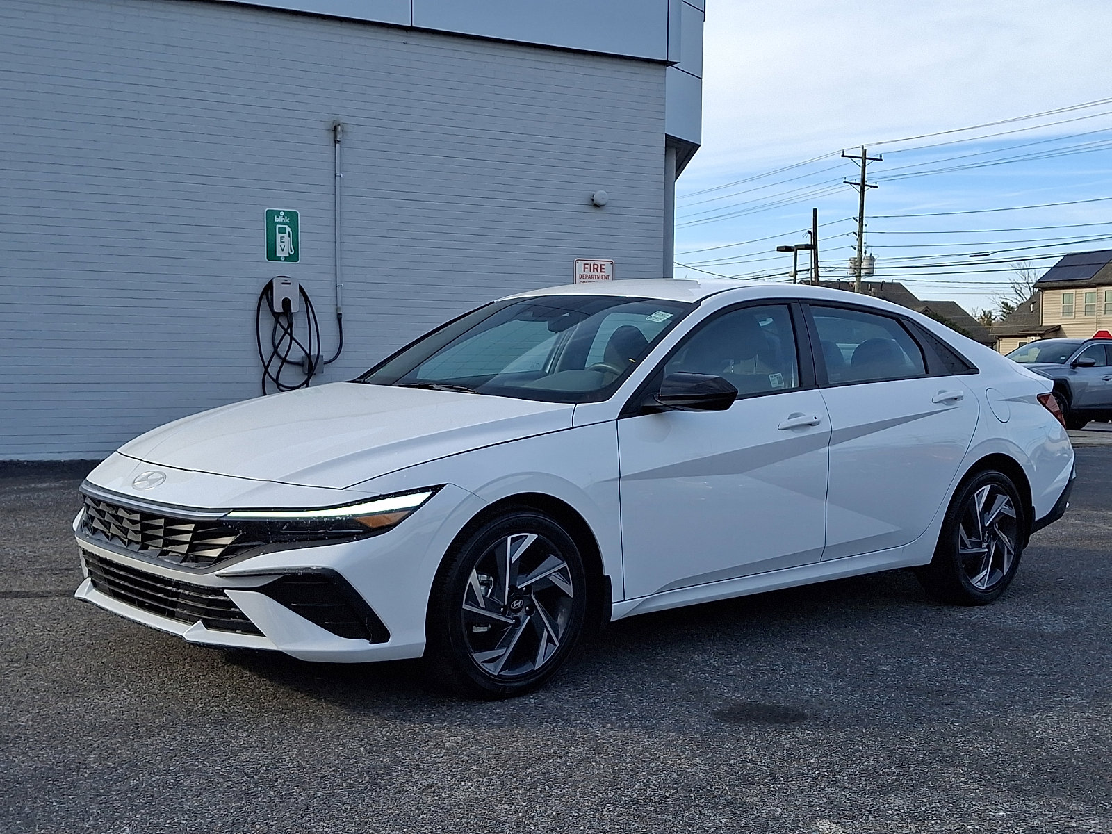 2025 Hyundai Elantra SEL - Photo 3