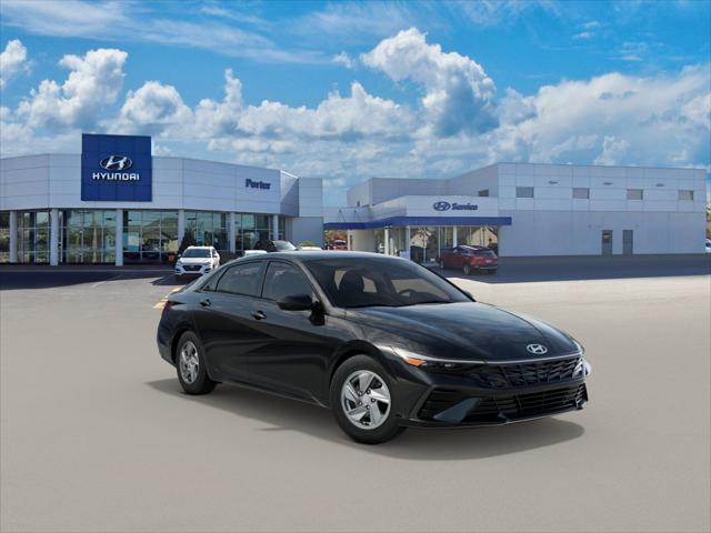 2025 Hyundai Elantra SE photo 2