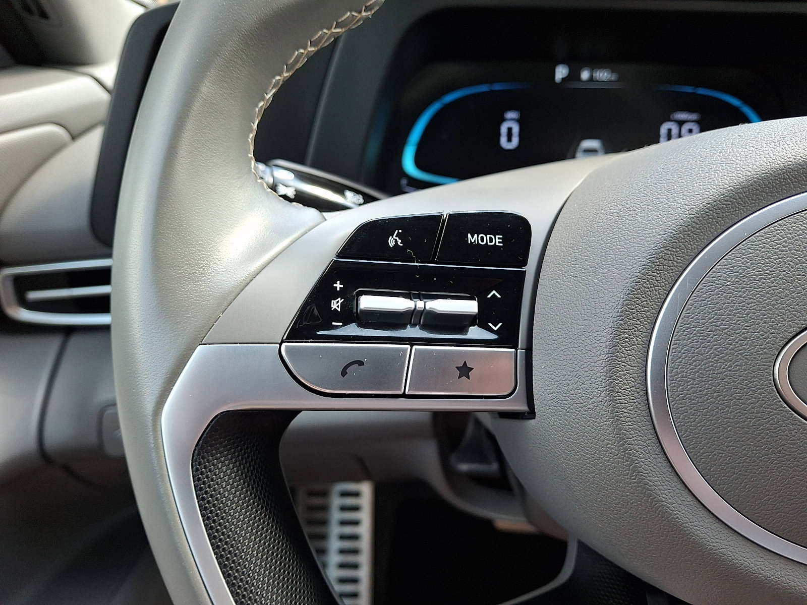 2025 Hyundai Elantra SEL - Photo 21