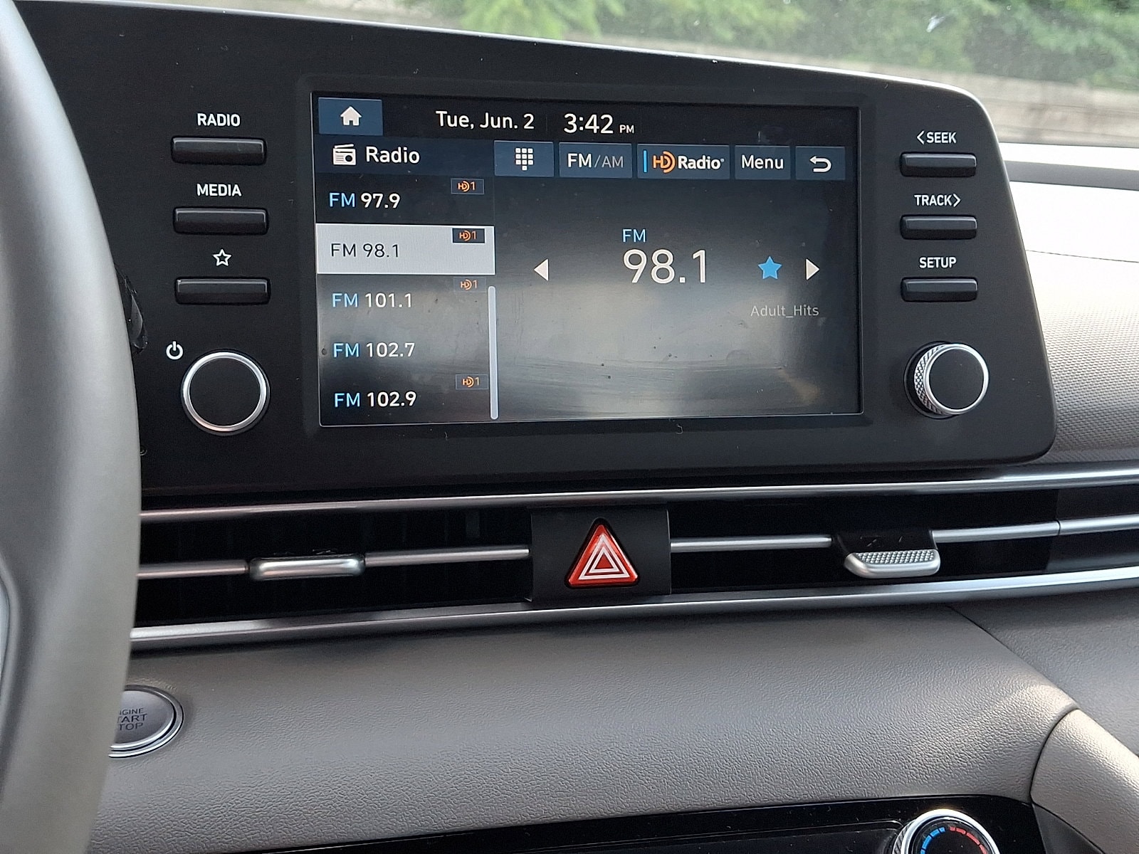 2025 Hyundai Elantra SEL - Photo 16