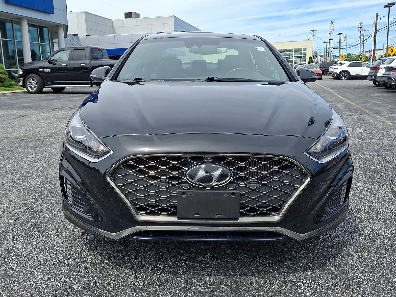 Used 2018 Hyundai Sonata Limited with VIN 5NPE34AB3JH611309 for sale in Newark, DE