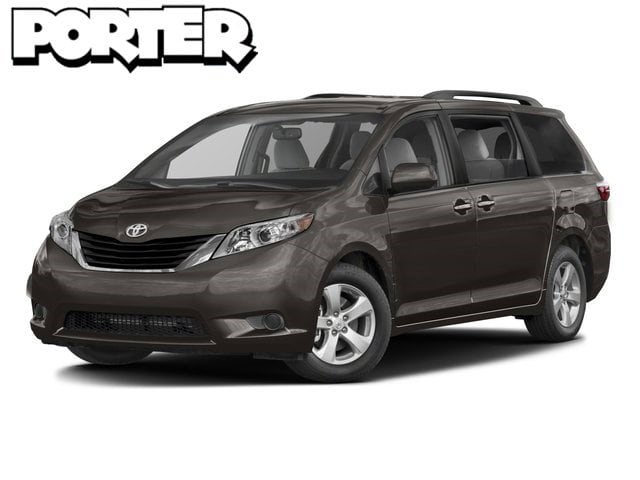 2017 Toyota Sienna LE V6 7-Passenger Access Seat's photo