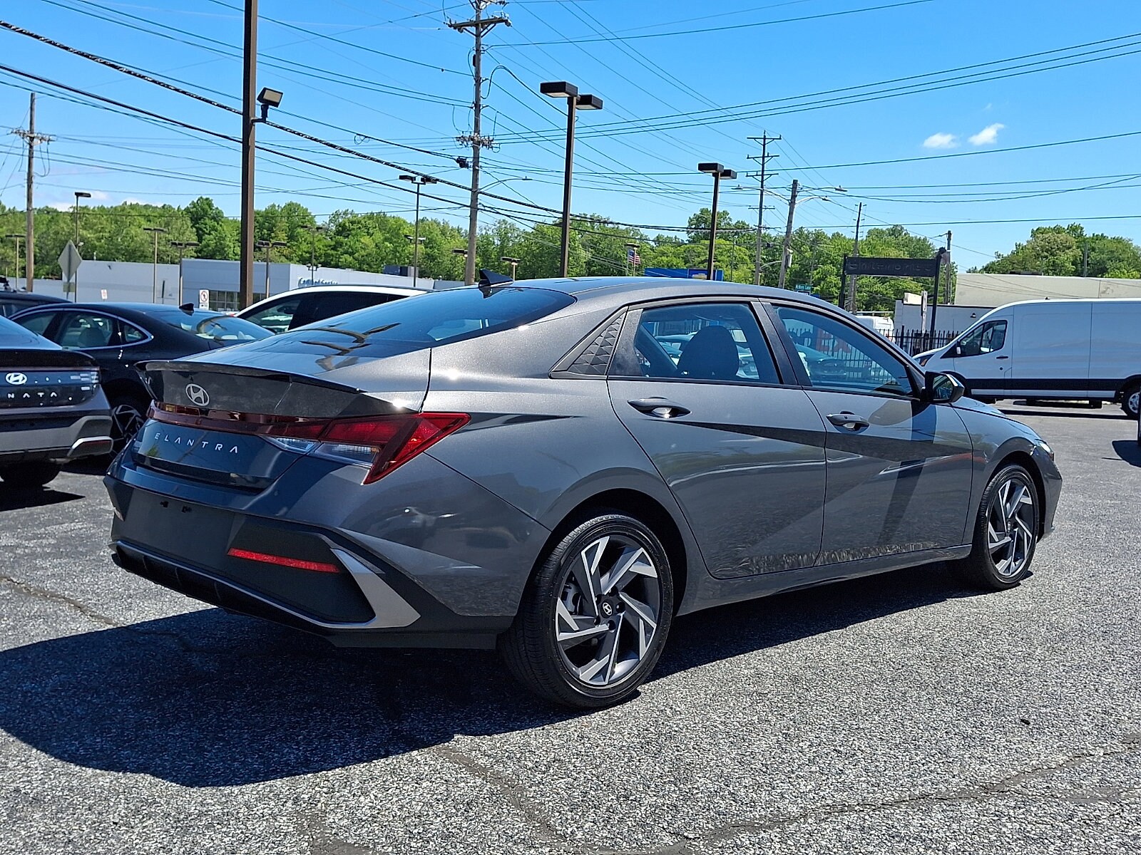 2025 Hyundai Elantra SEL - Photo 6