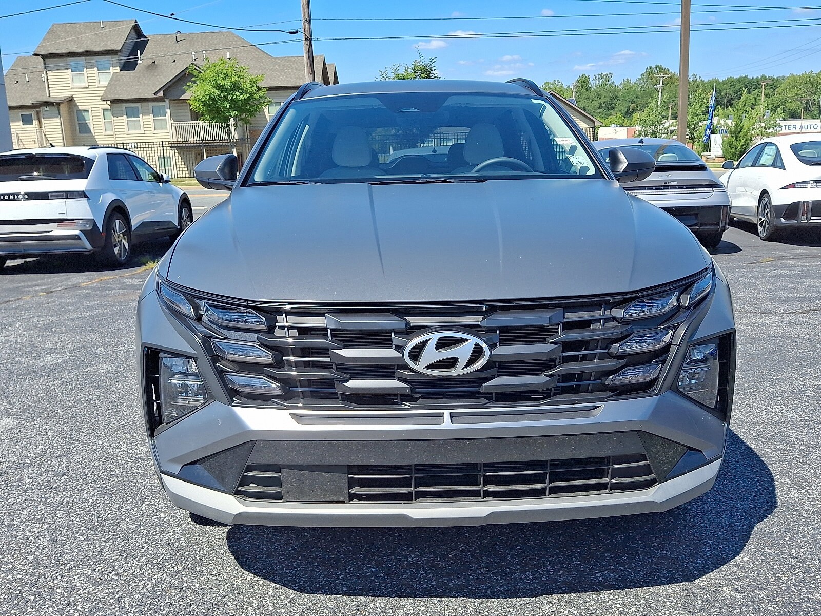2025 Hyundai Tucson SEL photo 2