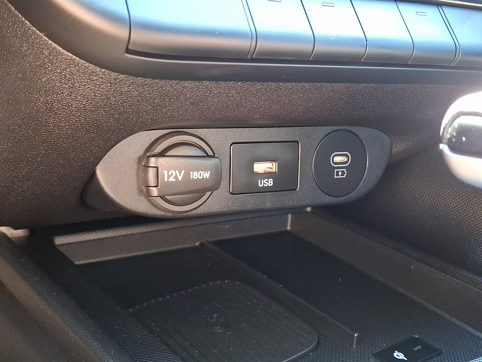 2025 Hyundai Elantra SEL - Photo 23