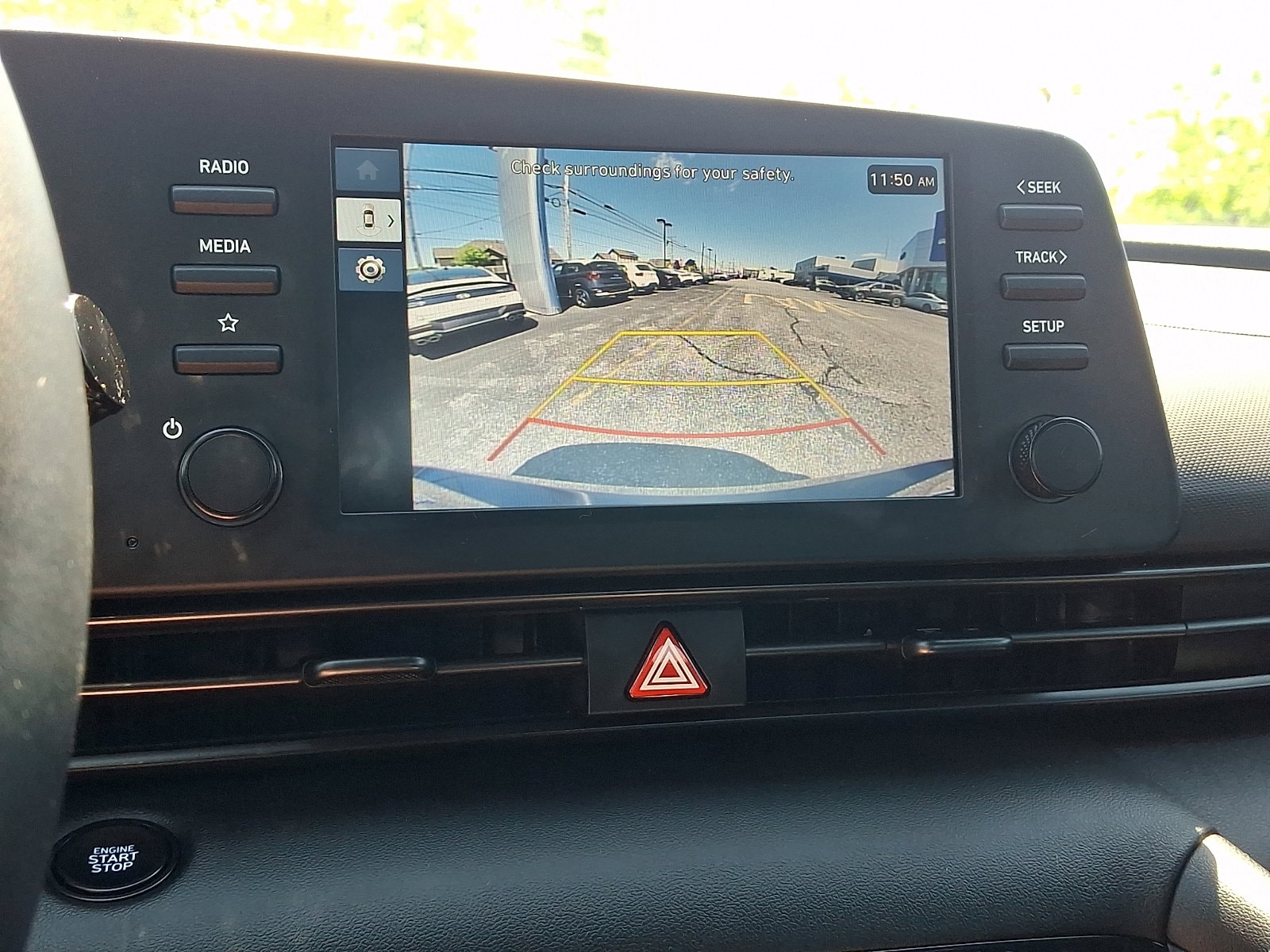 2025 Hyundai Elantra SEL - Photo 17