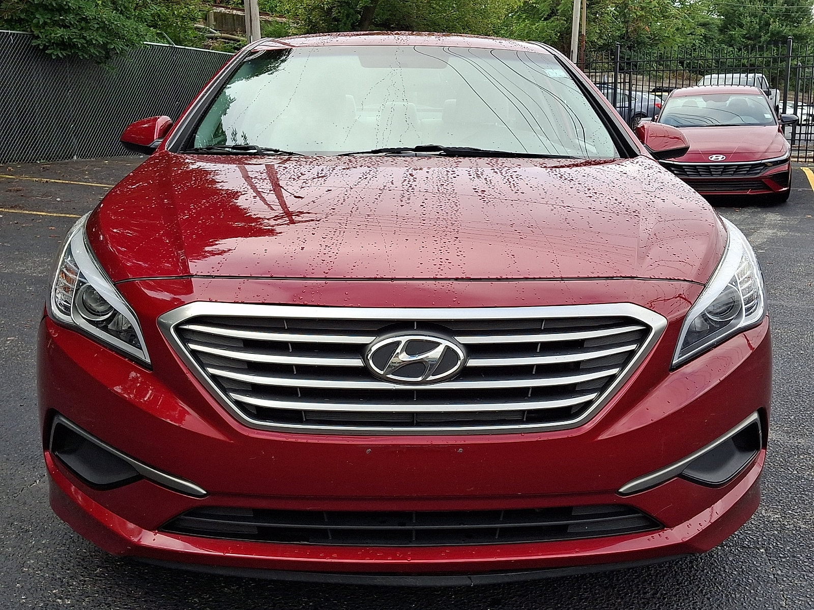 Used 2016 Hyundai Sonata SE with VIN 5NPE24AF4GH305945 for sale in Newark, DE