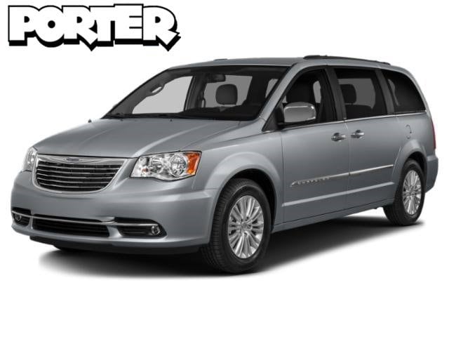 2015 Chrysler Town & Country Touring-L's photo