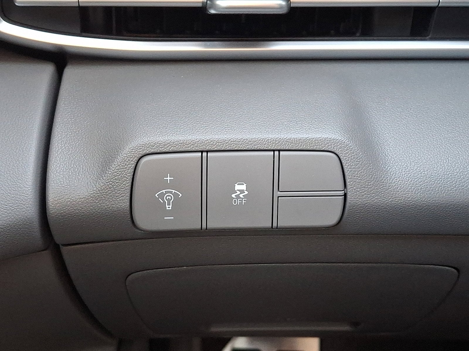 2025 Hyundai Elantra SEL - Photo 22
