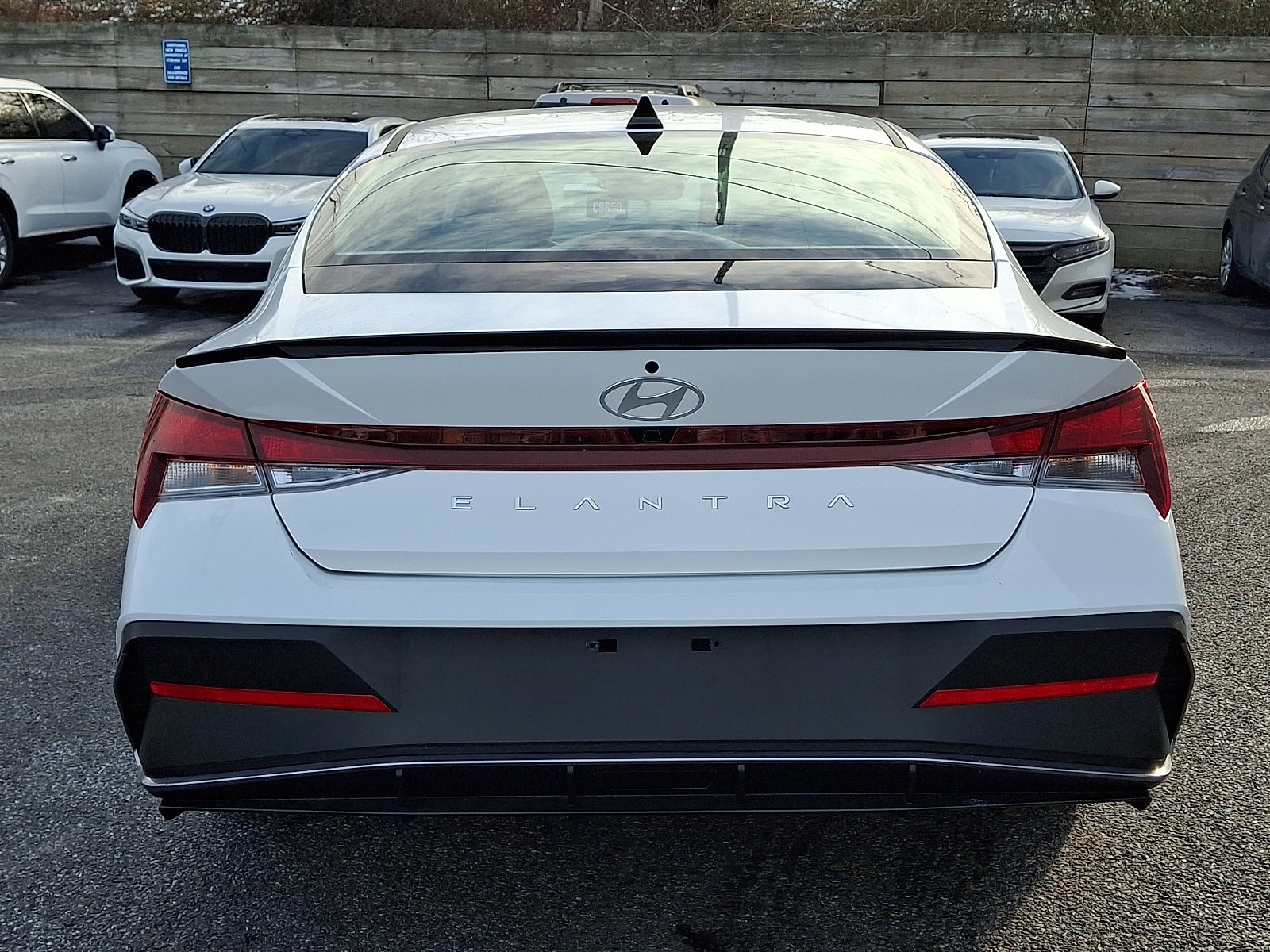 2025 Hyundai Elantra SEL - Photo 5