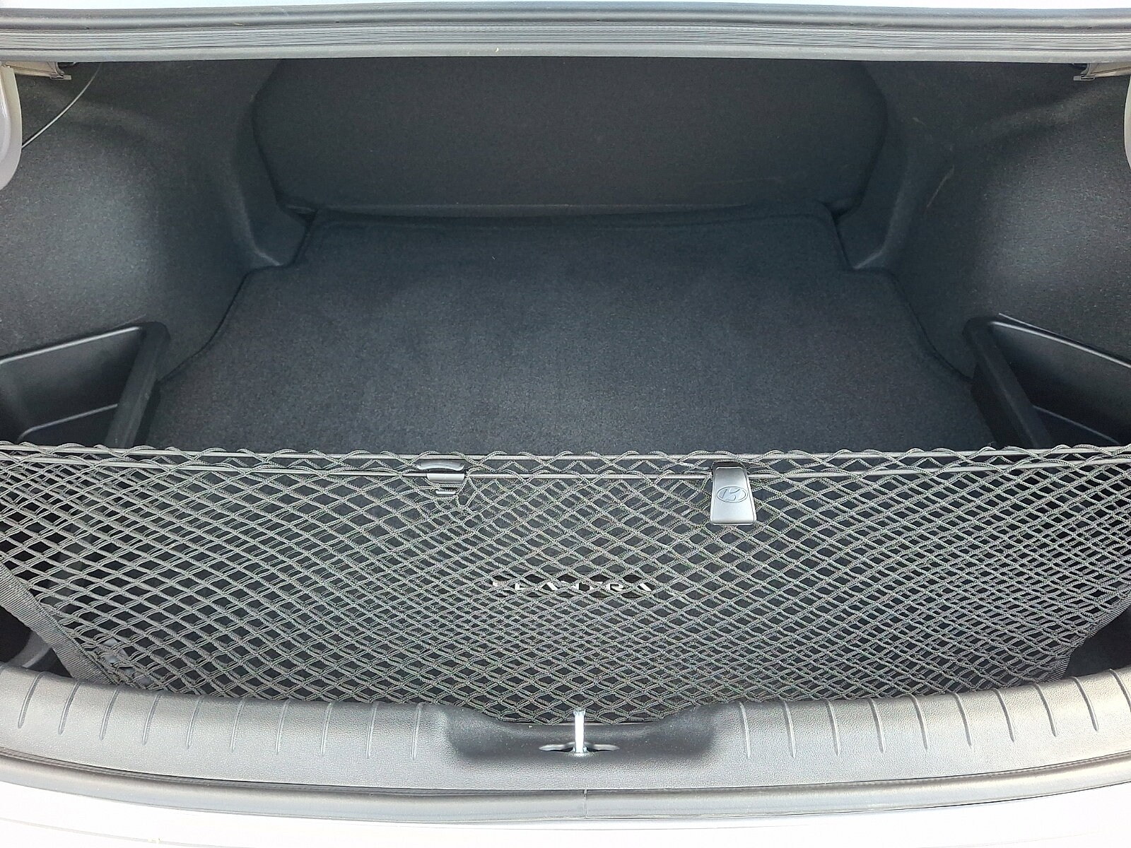 2025 Hyundai Elantra SEL - Photo 28