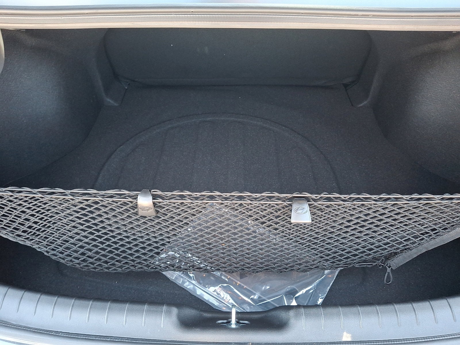 2025 Hyundai Elantra SEL - Photo 28
