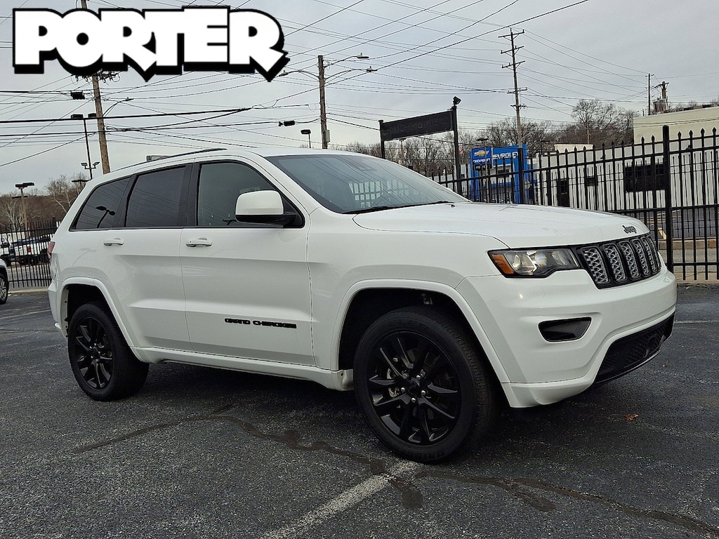 Used 2021 Jeep Grand Cherokee Laredo SUV